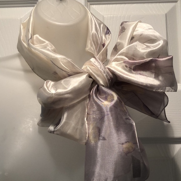 VTG JAGO Very Unique Oblong Scarf with delicate floral design EC - Picture 2 of 15